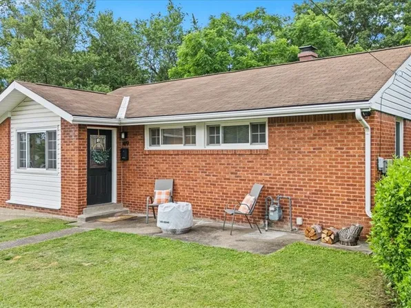 419 Dunbar Dr, Pittsburgh, PA 15235