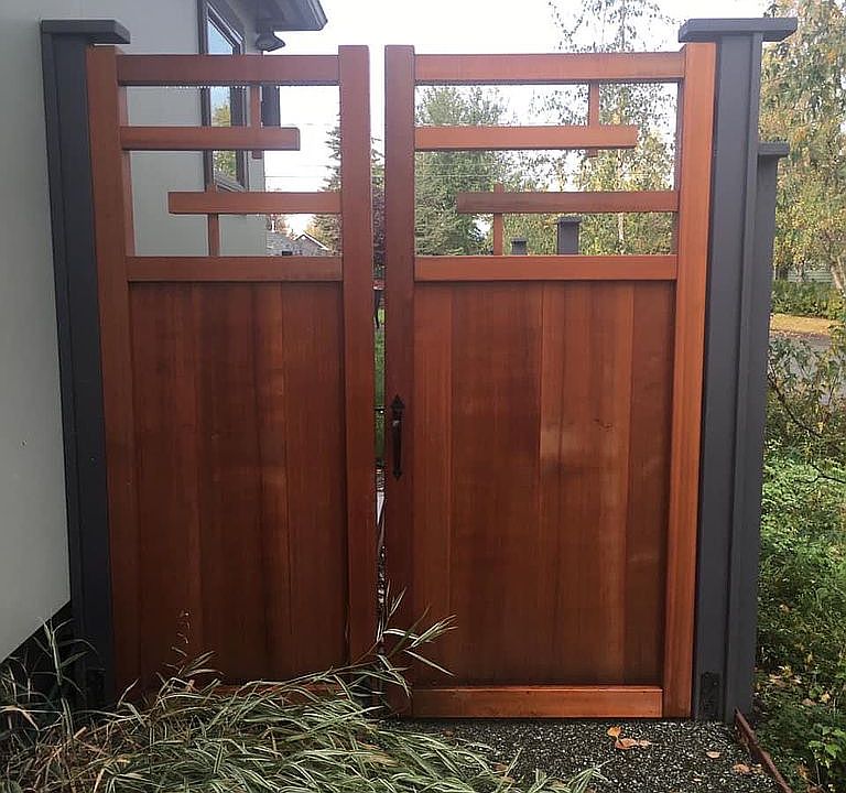 2nd image of 2600 Galewood St