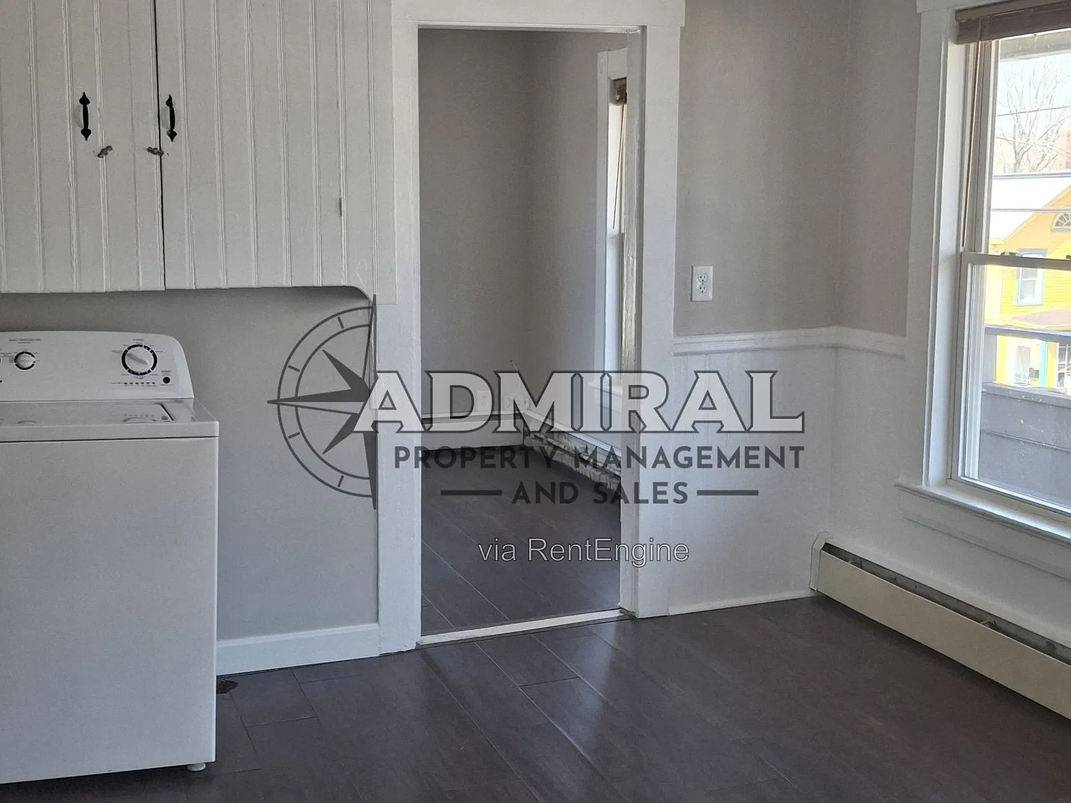 3 bed, 1.0 bath, 900 sqft, $1,795 — Photo 2