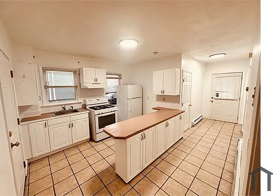 60 Kimball St #1 — Photo 7