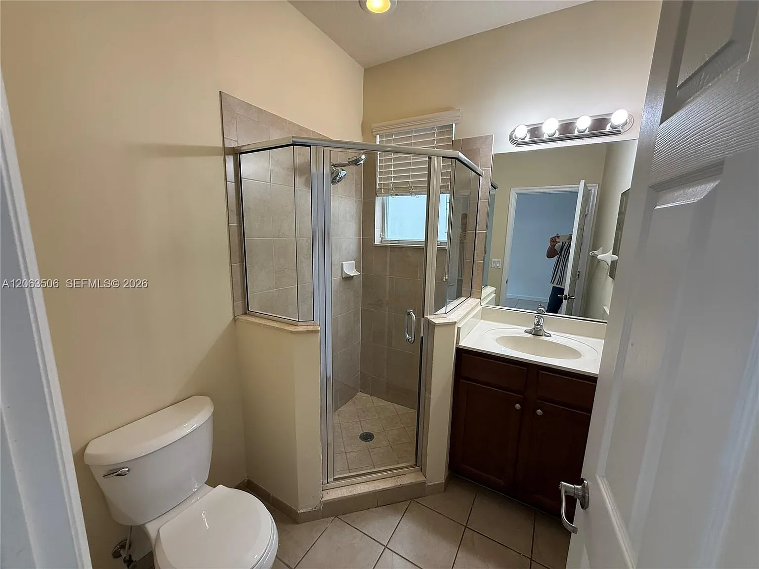 Kendall Commons Townhomes — Photo 2
