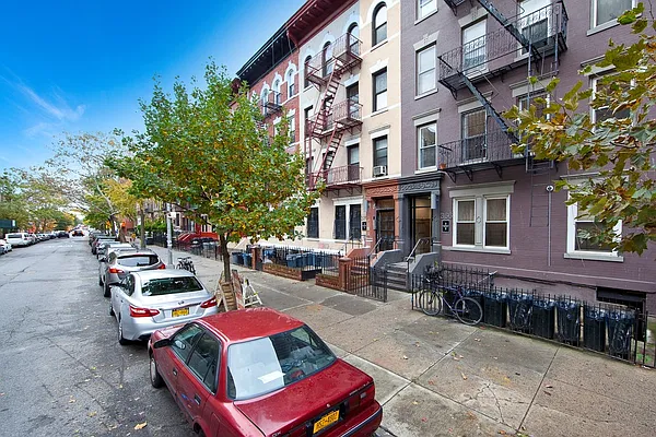 Rented by Bold New York | media 3