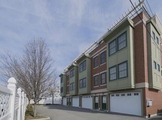 115 Albion St #2, Wakefield, MA 01880