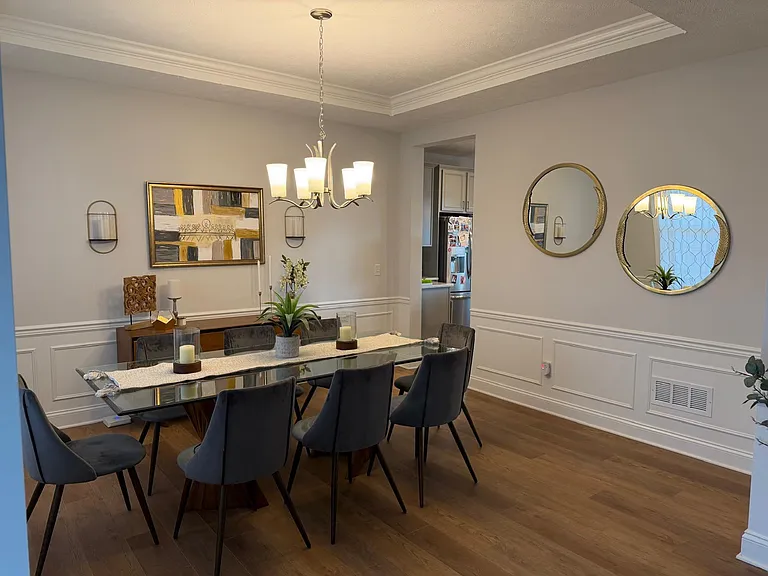 5260 Duxbury Dr — Photo 3