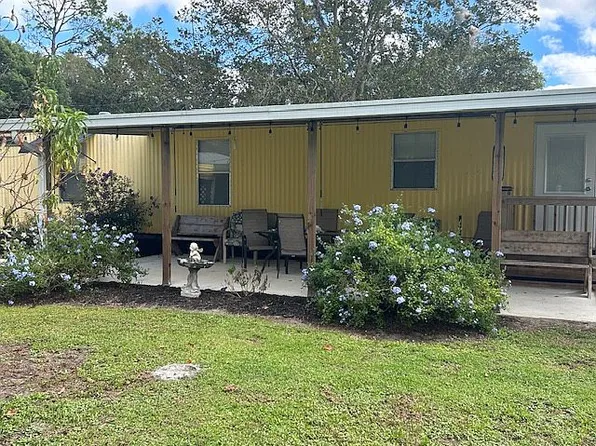 101 Waterway Ave, Satsuma, FL 32189