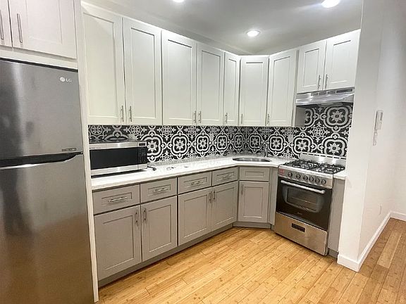 5th image of 239 Utica Ave #3F