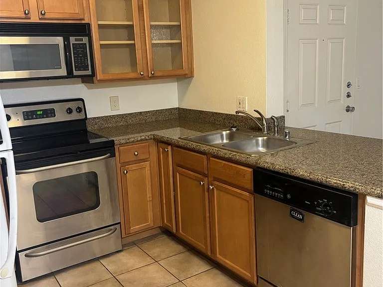 1023 Vista Del Cerro Dr #206 — Photo 6