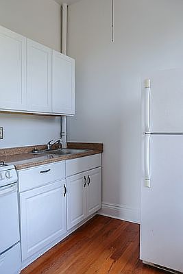 4th image of 73 Cranberry St APT 4F