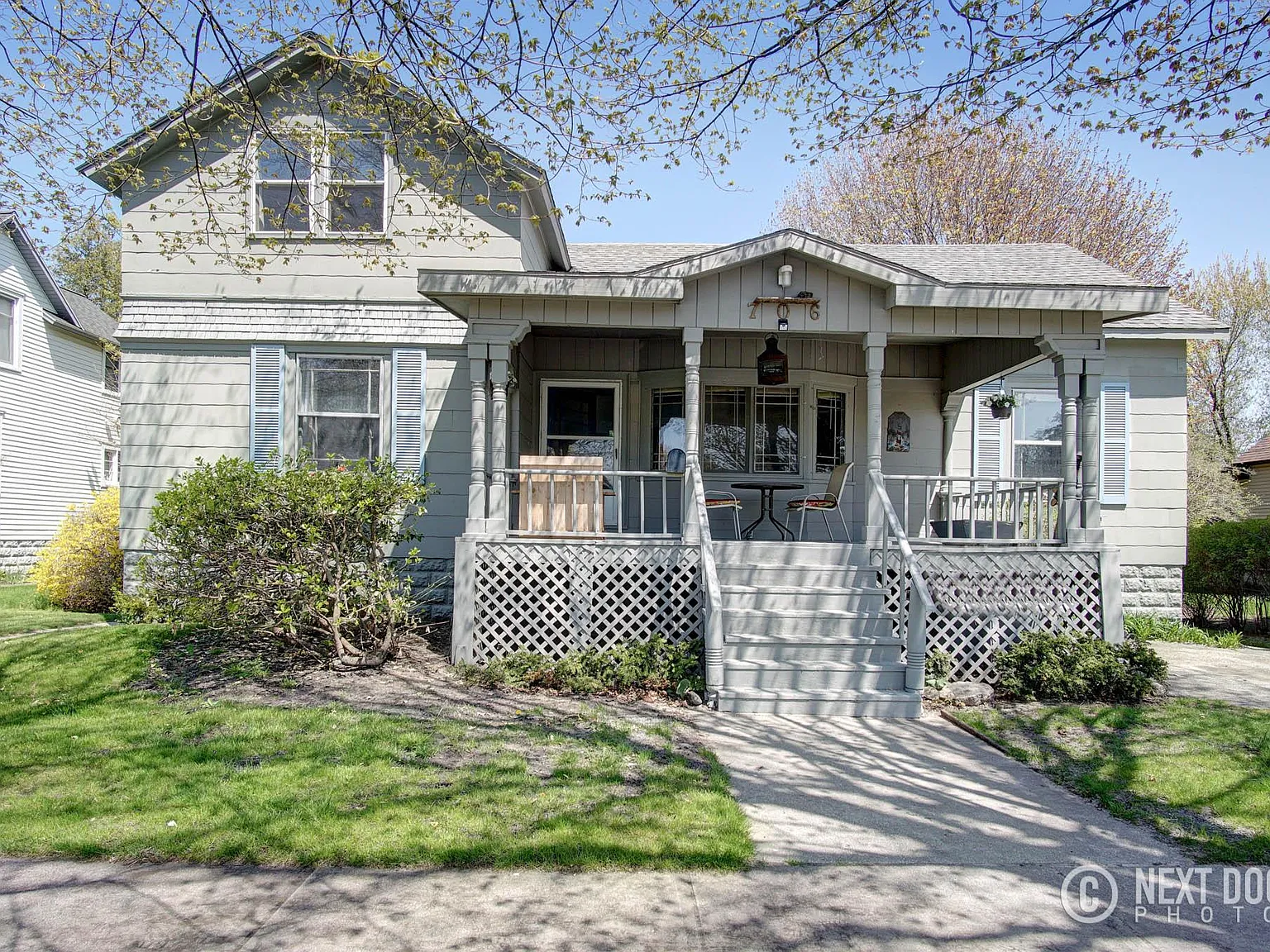 706 W Loomis St — Photo 2