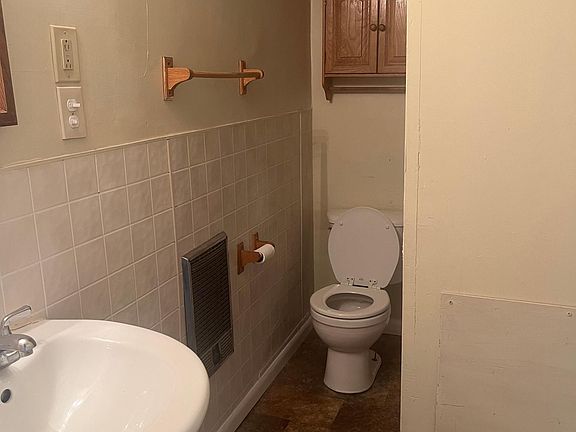 2nd image of 424 E 7th Ave
