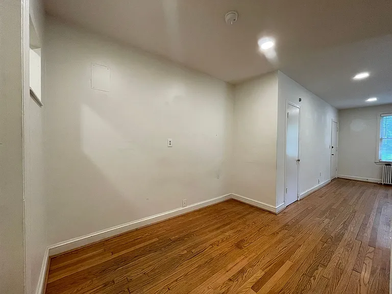 2614 41st Street NW — Photo 22