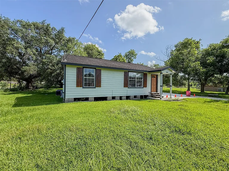 6310 Brookside Rd — Photo 3