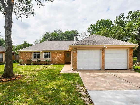 2nd image of 2721 Carson Dr