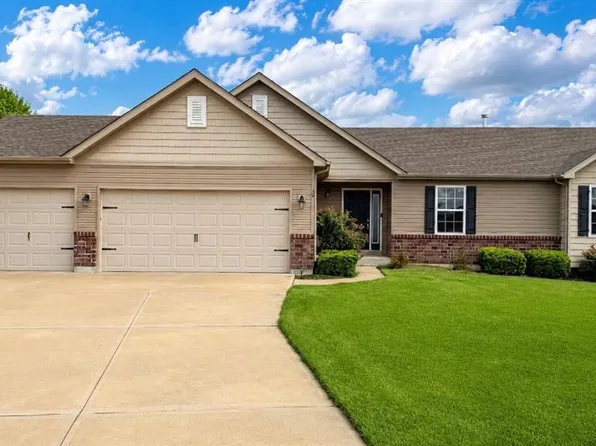 13 Stone Bridge Ct, Moscow Mills, MO 63362