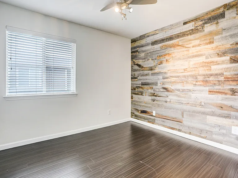 14608 Walt Whitman Trl #B — Photo 13