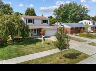 2075 Atlas Dr, Troy, MI 48083