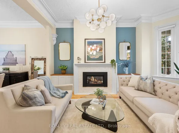 103 Manning Ave, Toronto, ON M6J 2K6