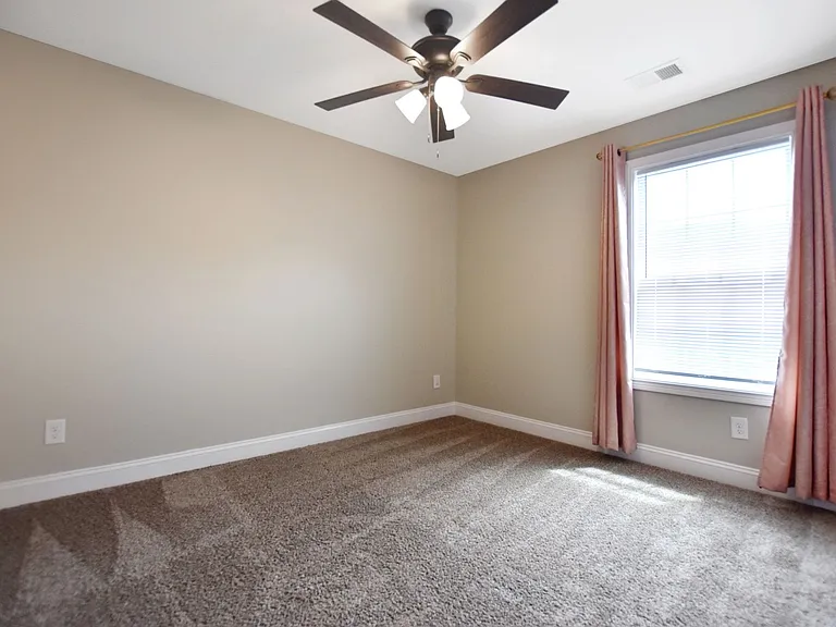 493 Woodtrace Dr — Photo 15