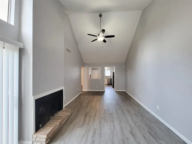 6401 Deihl Rd #307 — Photo 6
