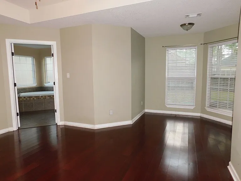 3498 Butler Woods Dr — Photo 22