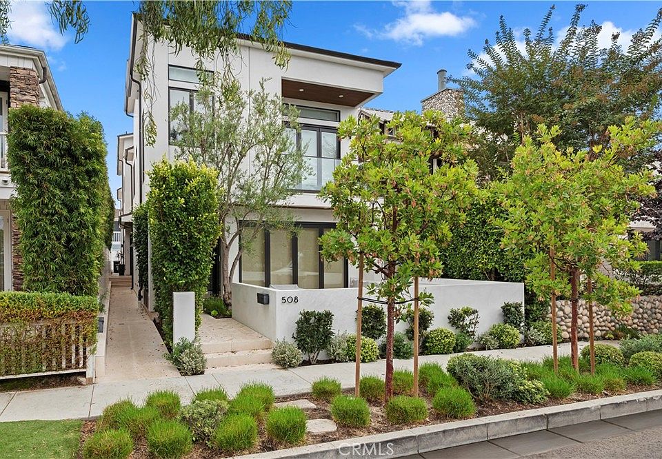 1st image of 508 1/2 Acacia Ave