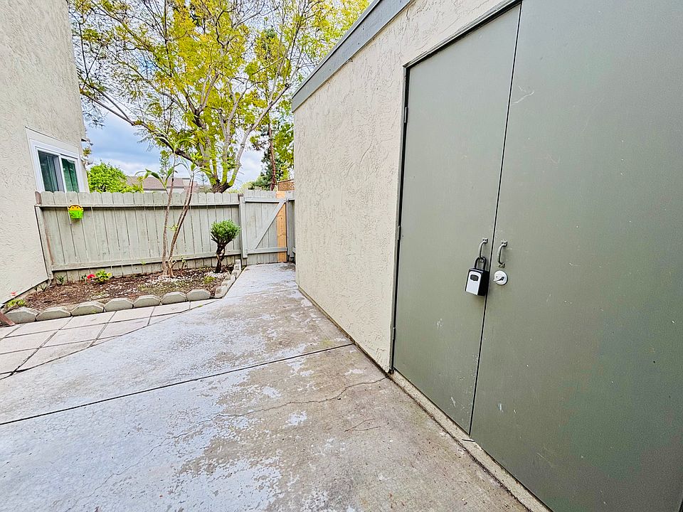 1st image of 10860 Carbet Pl
