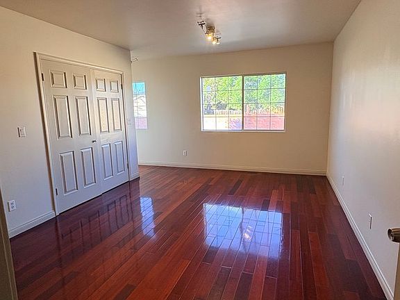 4th image of 1151 E Puente Ave