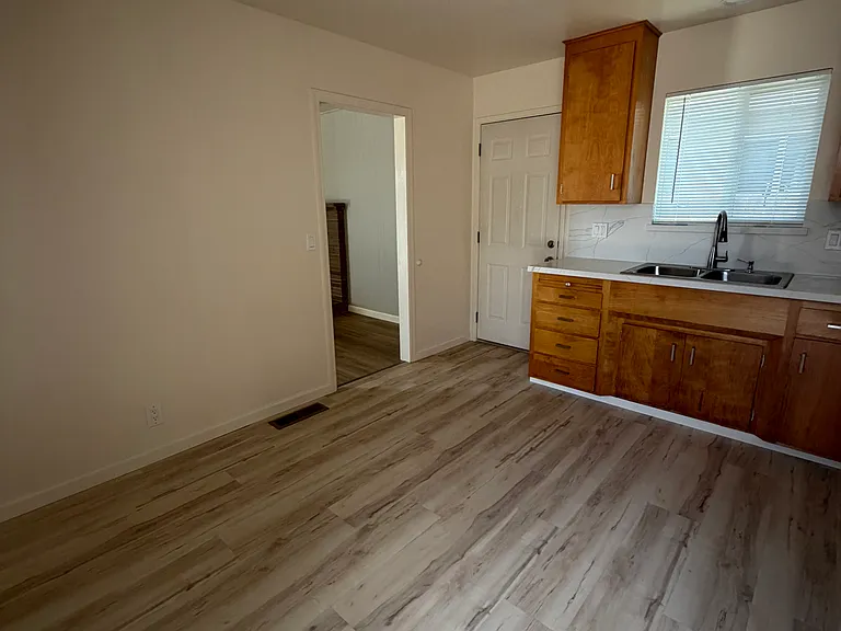 622-624 Ambrose Dr #622 — Photo 11