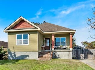 3945 Odin St, New Orleans, LA 70126