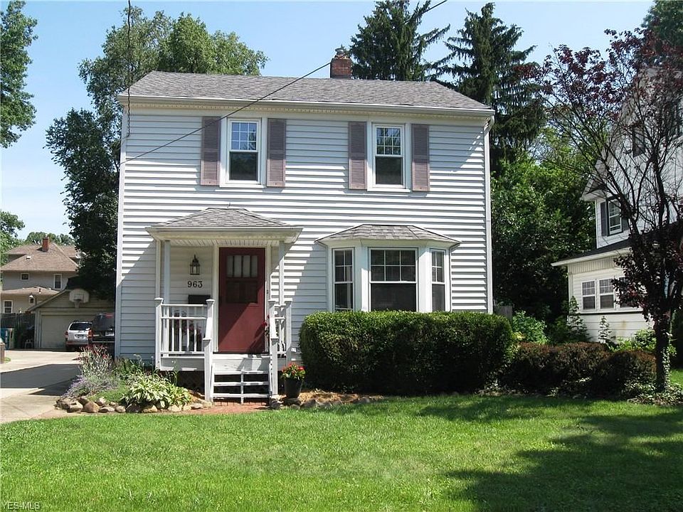 1st image of 963 Amelia Ave