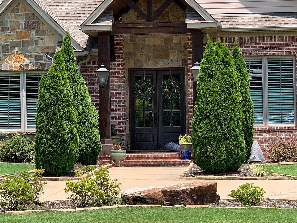 2nd image of 540 Audubon Pl