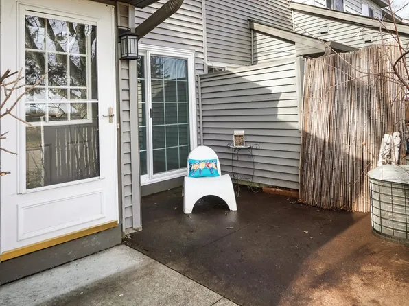 10005 Russell Ave N APT 3, Brooklyn Park, MN 55444