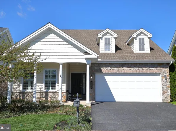 483 Allegiance Dr, Lititz, PA 17543