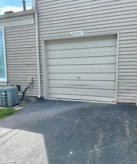 23737 Stonehenge Blvd — Photo 17