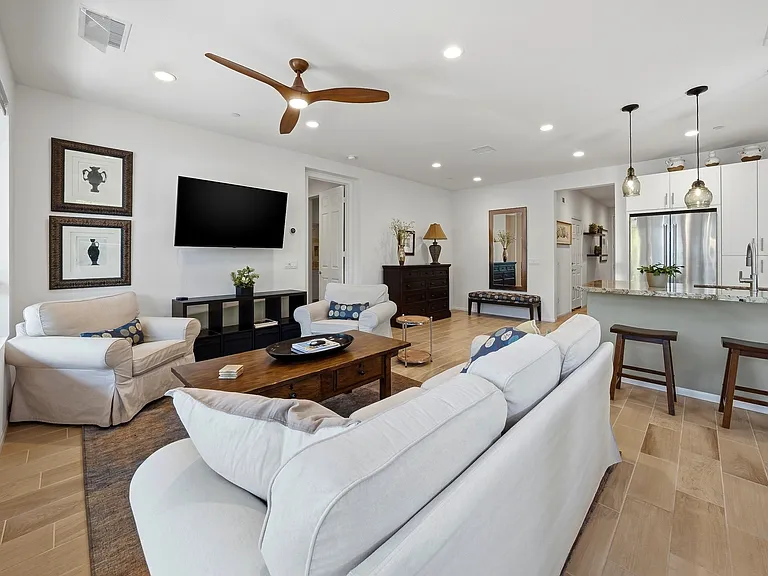 51811 Golden Eagle Dr — Photo 3