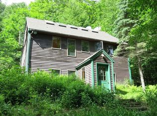 11 Packard Rd, Cummington, MA 01026