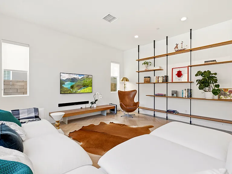 19212 Blackthorn Dr — Photo 11