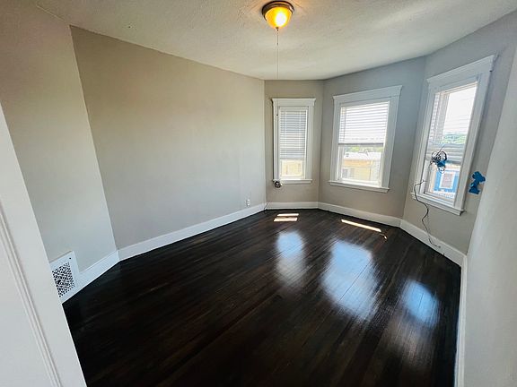 2nd image of 95 Draper St #3