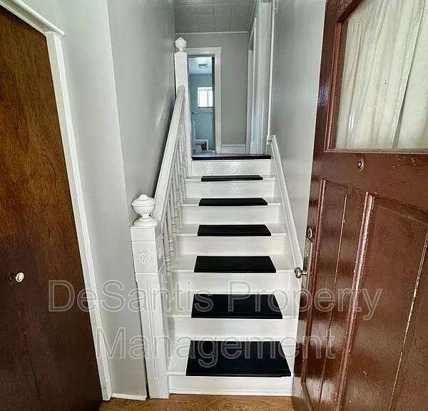 227 5th Ave #2 — Photo 8