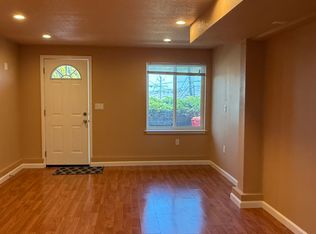 202 Alta Loma Ave, Daly City, CA 94015