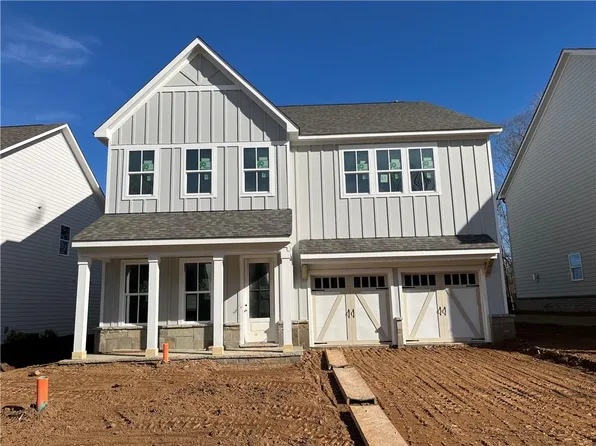 100 E Harbor Dr, Dawsonville, GA 30534