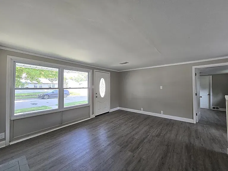 2 bed, 1122 sqft, $1,300 — Photo 3
