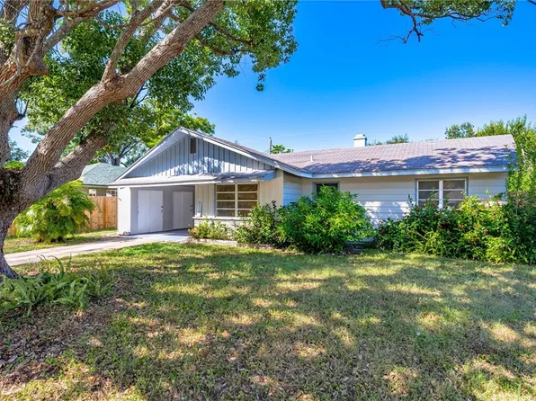 2647 Nancy St, Sarasota, FL 34237