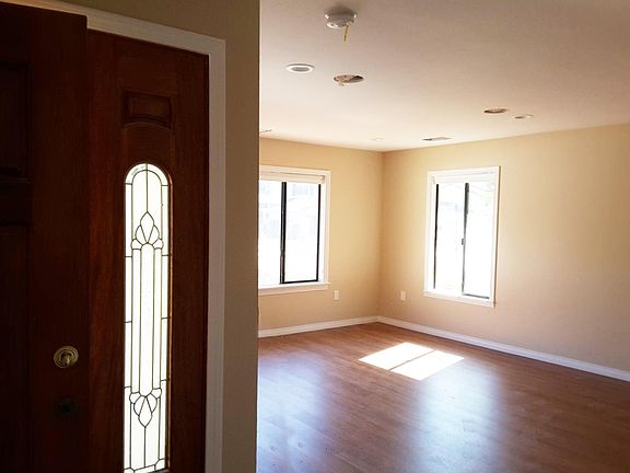 4th image of 15665 La Sierra Ct