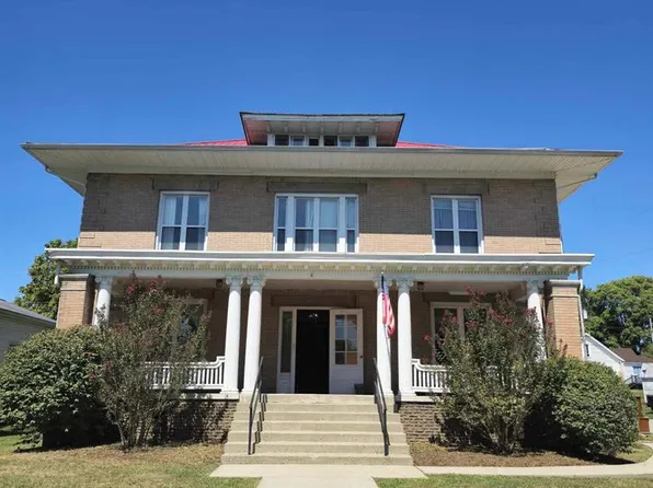 6 W South St, Jackson, OH 45640