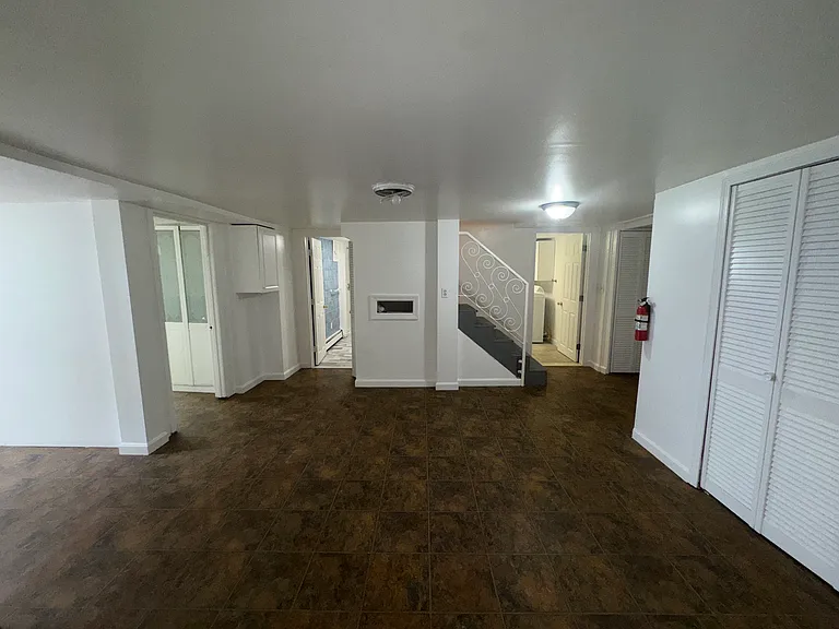 131 Webster St #1 — Photo 5
