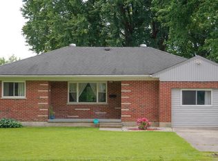 208 S Supinger St, Blanchester, OH 45107