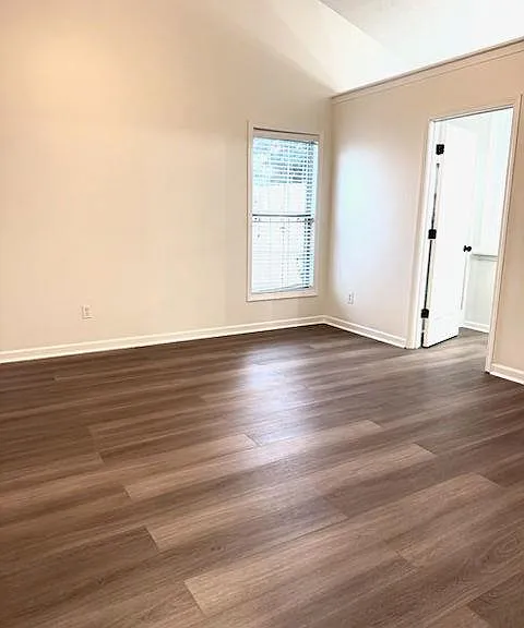 920 Charles Hall Dr — Photo 34