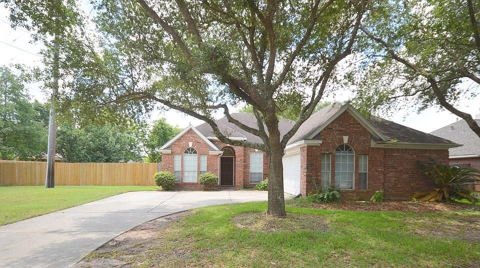 1st image of 12803 Village Way Dr