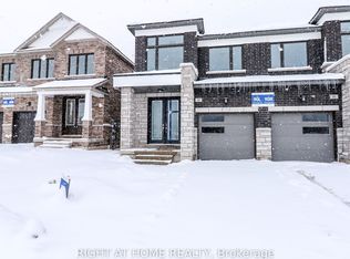 18 Periwinkle Rd, Springwater, ON L9X 2C8